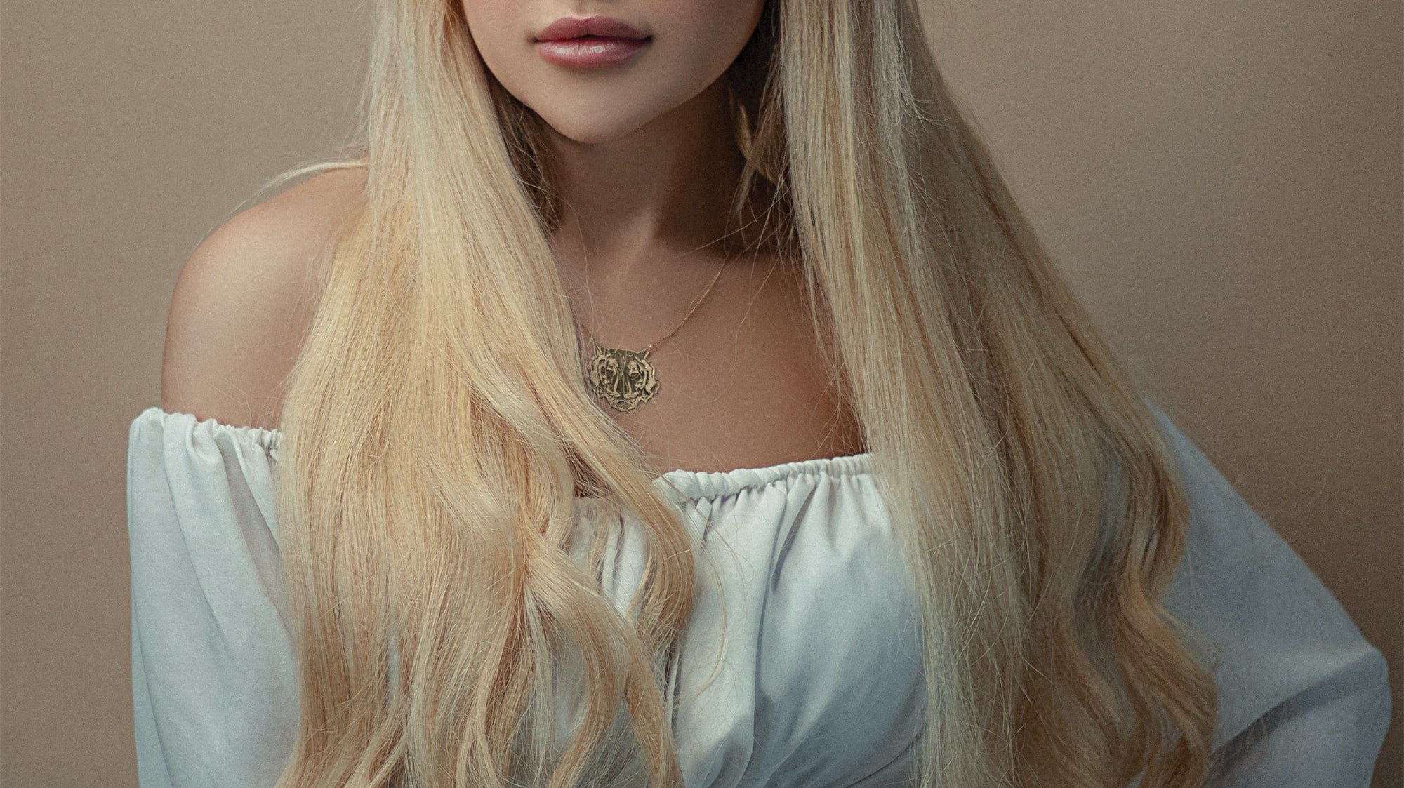 How to Style a Wig in 2022