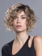 Turn by Ellen Wille in Light Bernstein Rooted