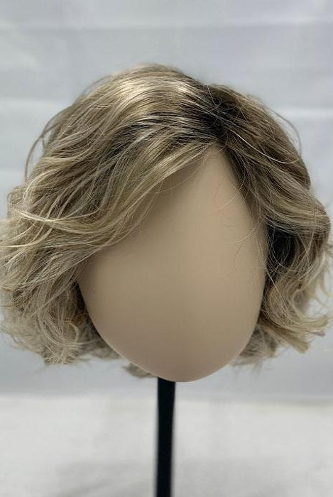 Movie Star by Ellen Wille - Cap Construction