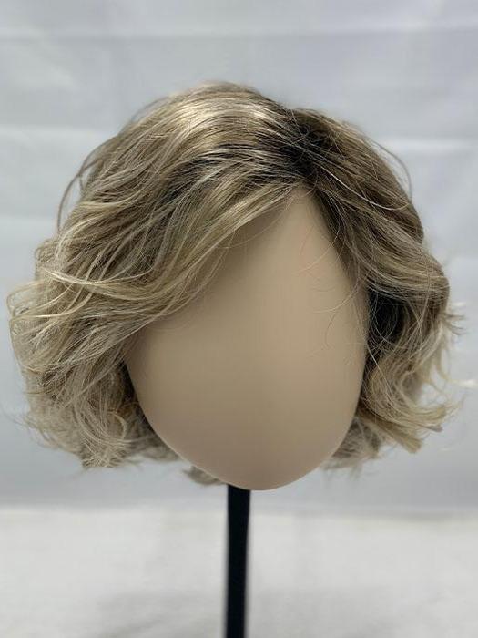 Movie Star by Ellen Wille - Cap Construction