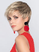 Point by Ellen Wille in Sand Multi Rooted