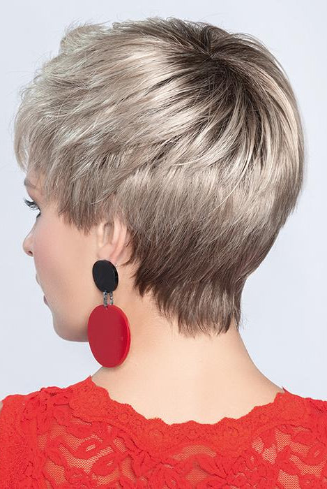 Point by Ellen Wille in Sand Multi Rooted