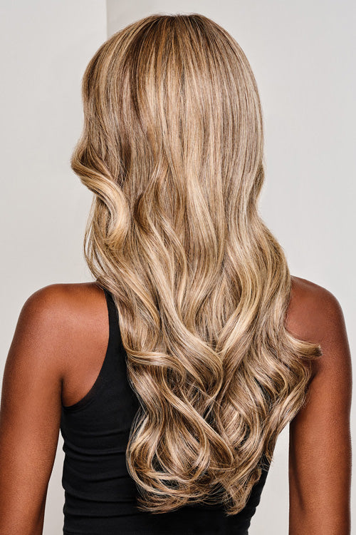 Model Mode Wig by Raquel Welch in Shaded Iced Latte Macchiato (RL17/23SS)