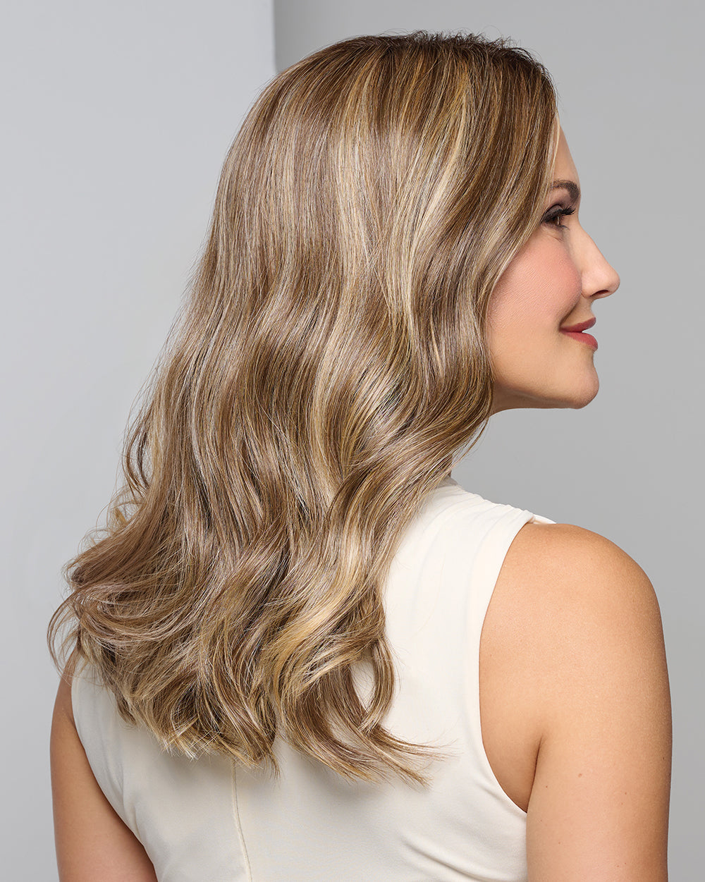 Selfie Mode by Raquel Welch in Shaded Iced Cafe Latte (RL9/24SS)