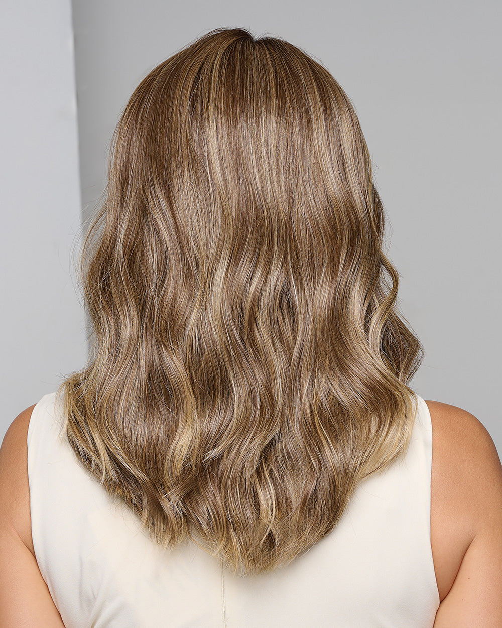 Selfie Mode by Raquel Welch in Shaded Iced Cafe Latte (RL9/24SS)