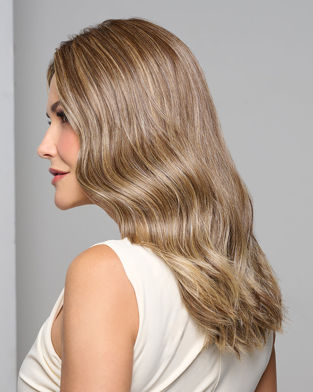 Selfie Mode by Raquel Welch in Shaded Iced Cafe Latte (RL9/24SS)