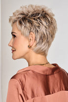 Straight Chic Wig by Raquel Welch in Shaded Biscuit (RL19/23SS)
