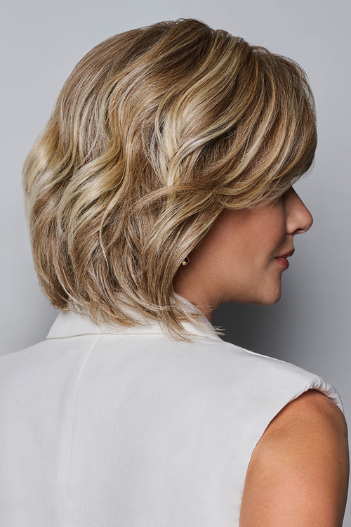 Waves And Raves Wig by Raquel Welch in Shaded Sand (RL16/21SS)