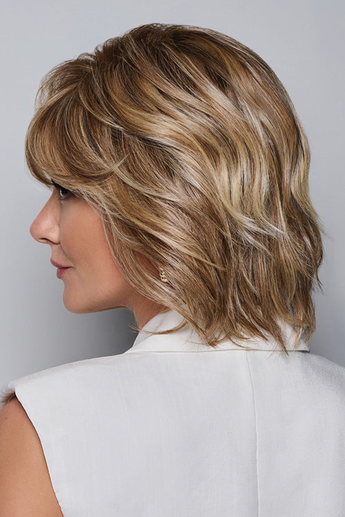 Waves And Raves Wig by Raquel Welch in Shaded Sand (RL16/21SS)