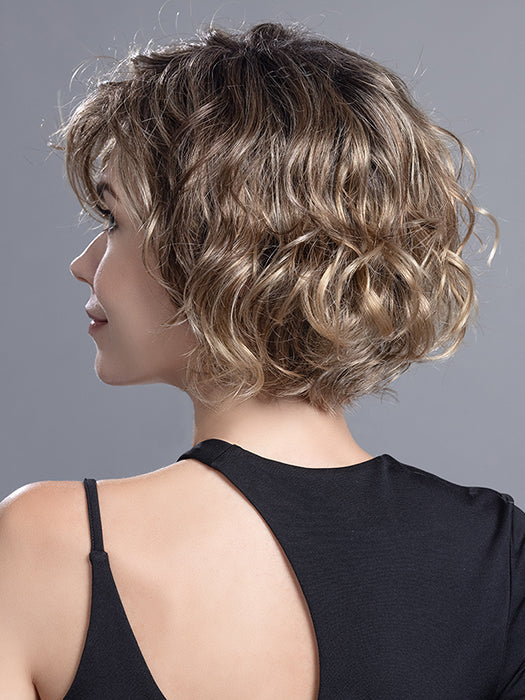 Turn by Ellen Wille in Light Bernstein Rooted