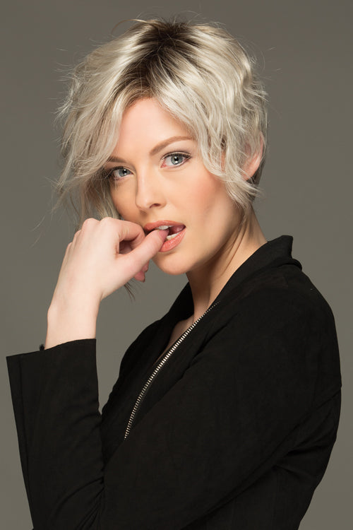 Ryan By Estetica in Iced Blonde Dusted w Soft Sand n Golden Brown Roots (SILVERSUNRT8)