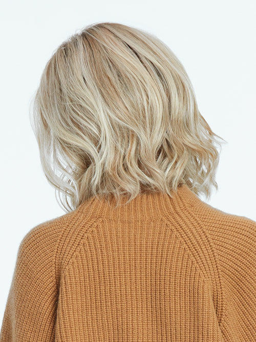 Simmer by Raquel Welch in Shaded Biscuit (RL19/23SS)