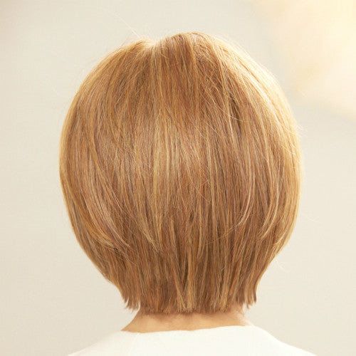 Straight Up with a Twist by Raquel Welch in Golden Russet (RL29/25)