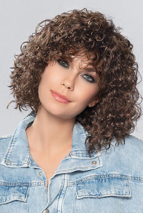 Take pride and enjoy all the volume you ever wanted with tons of spiral curls